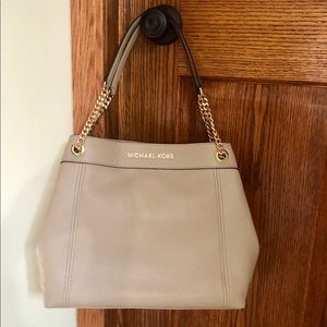 Michael Kors Large Chain Shoulder Bag in Bisque